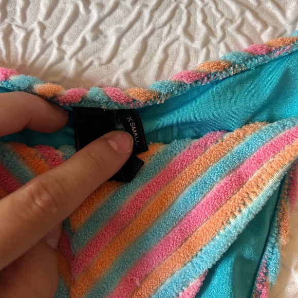 Triangle bikini - Picture 2 of 3